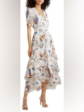 Maje Tiered Floral midi/maxi
Dress size 1